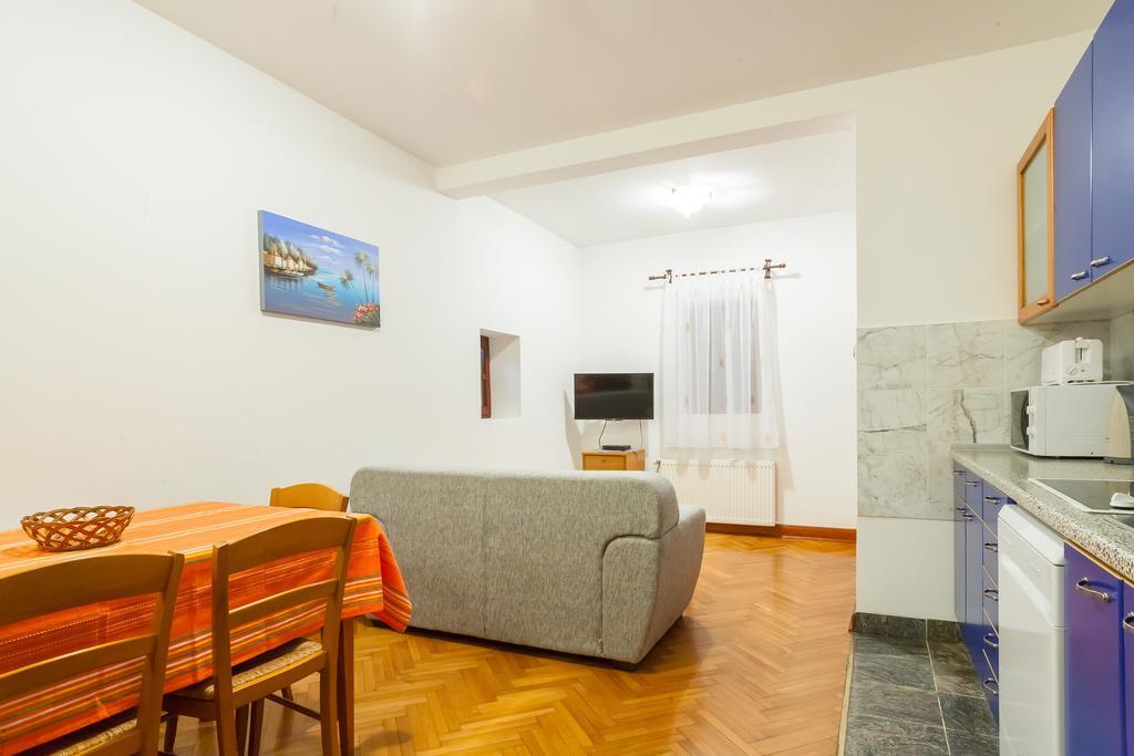 Villa & Apartments Perasto Экстерьер фото
